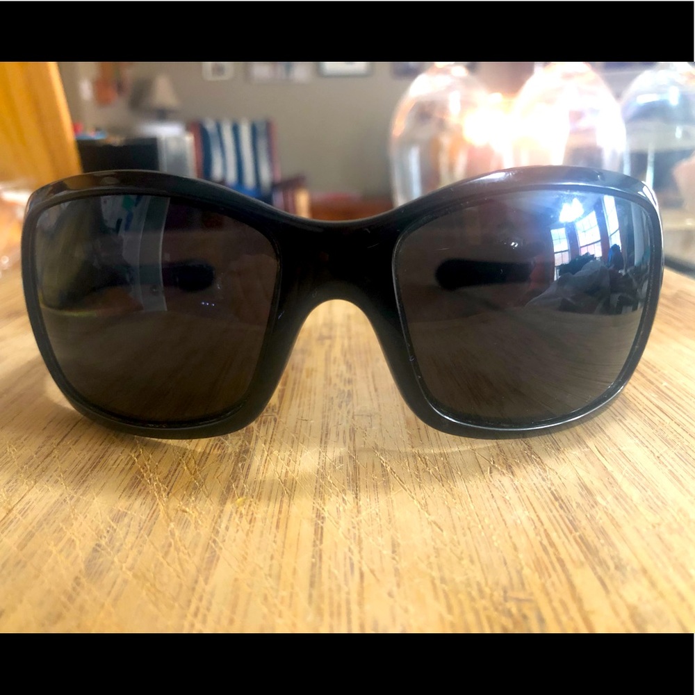Oakley breast cancer awareness sunglasses